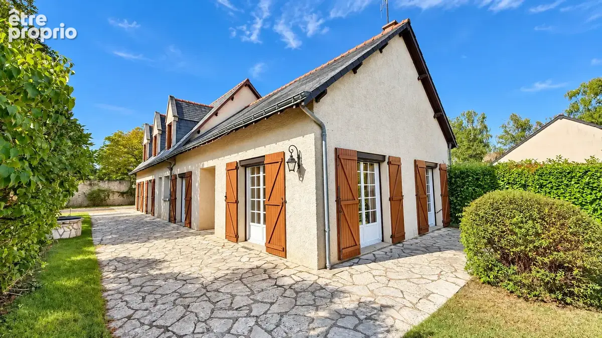 MONTLOUIS-SUR-LOIRE   Maison familiale de 230 m2 sur plus de 4 200 m2 de terrain - photo 15
