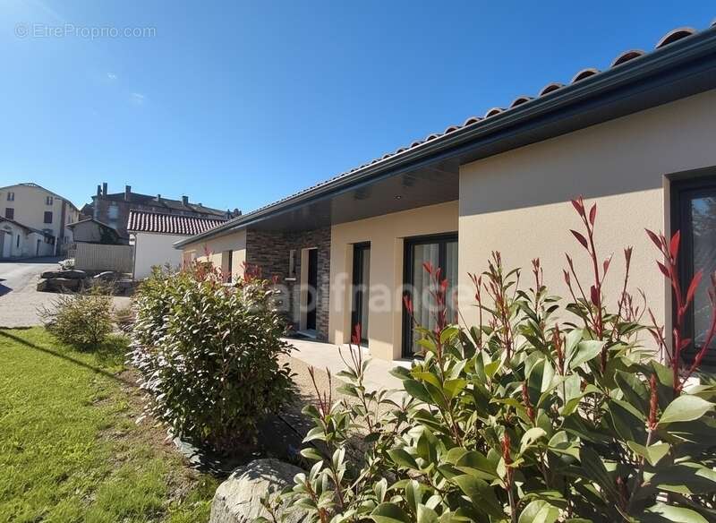 Maison à MAURS