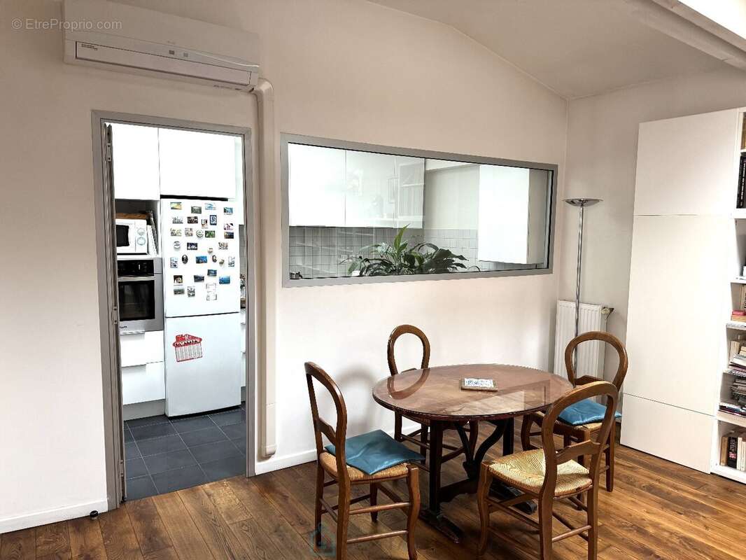 Appartement à PARIS-20E