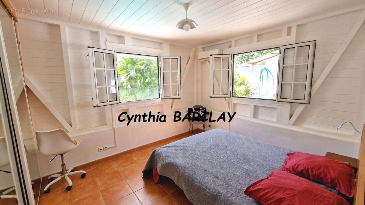 Maison à LES TROIS-ILETS