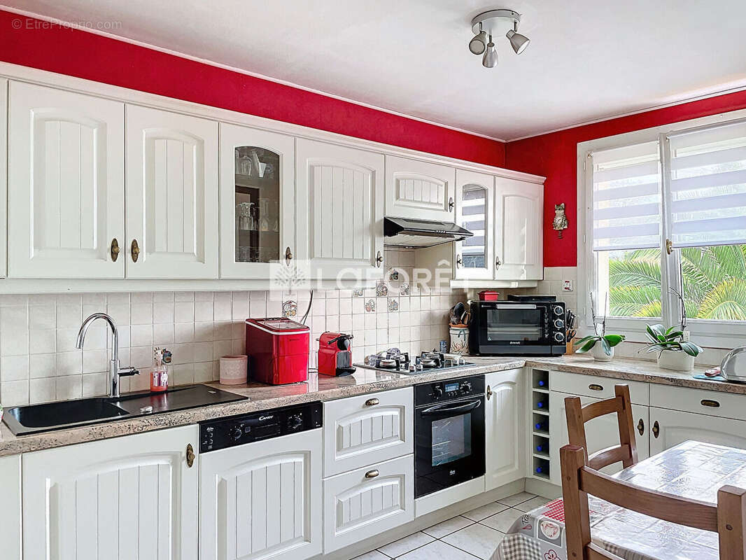 Maison à SAINT-JEAN-LA-POTERIE