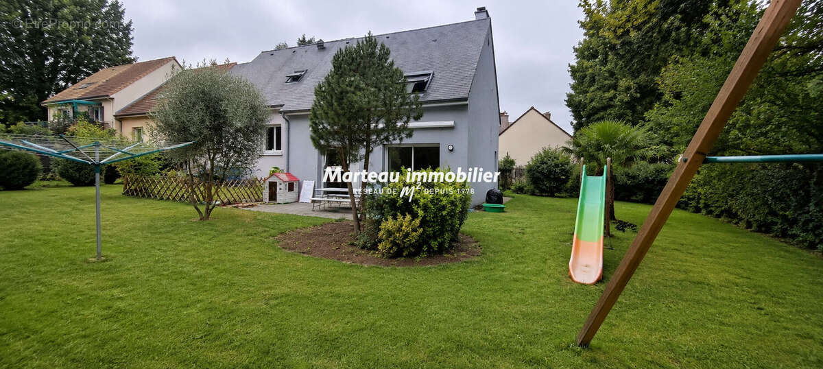 Maison Coulaines 5 Chambres 162.85 m2 - photo 3