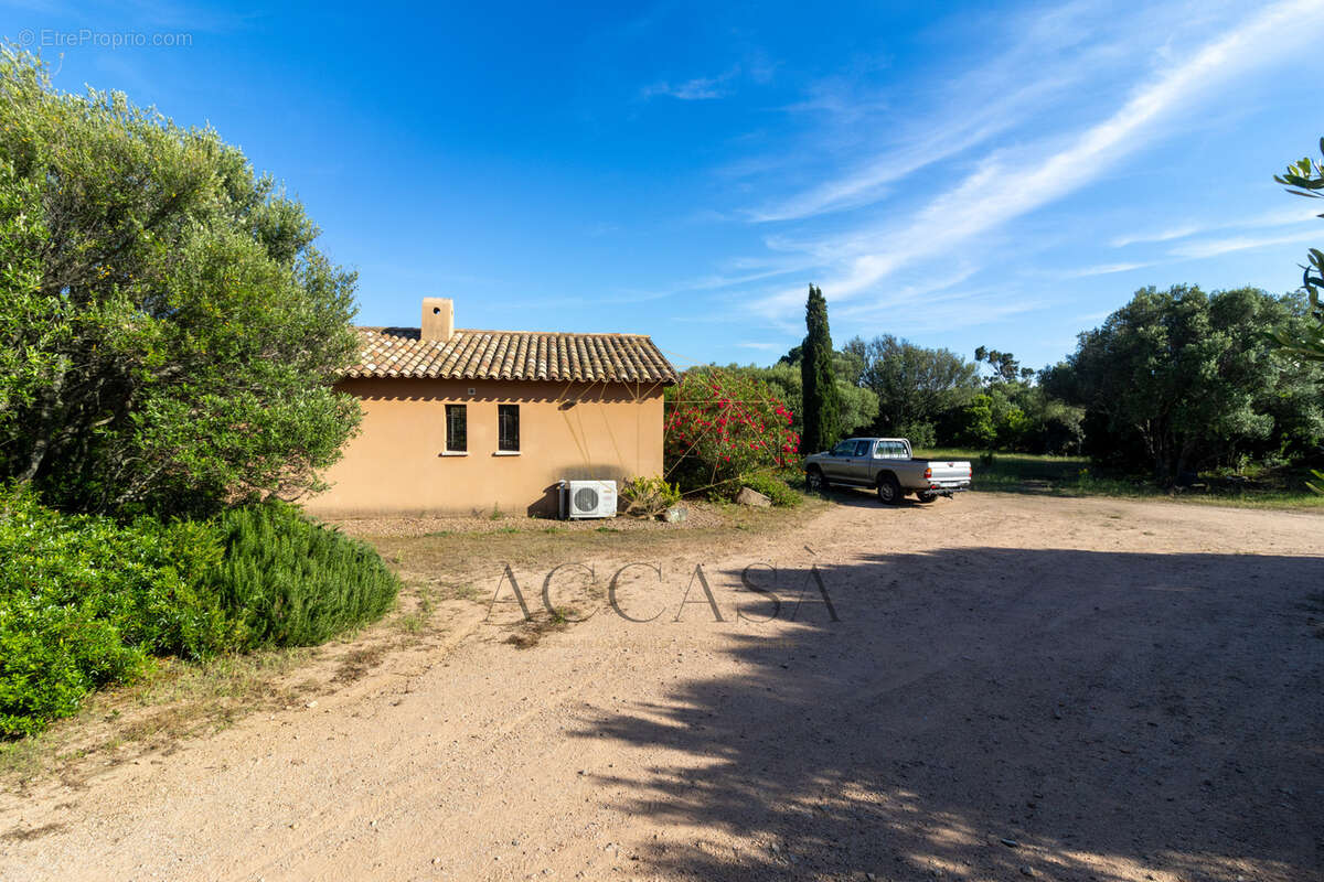 Maison à FIGARI