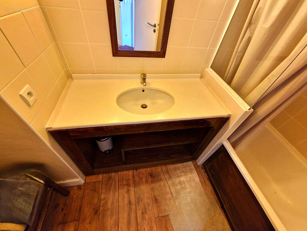 Appartement à LES CHAPELLES