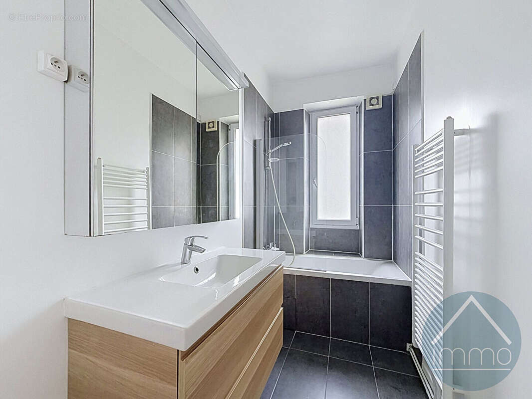 Appartement à ASNIERES-SUR-SEINE