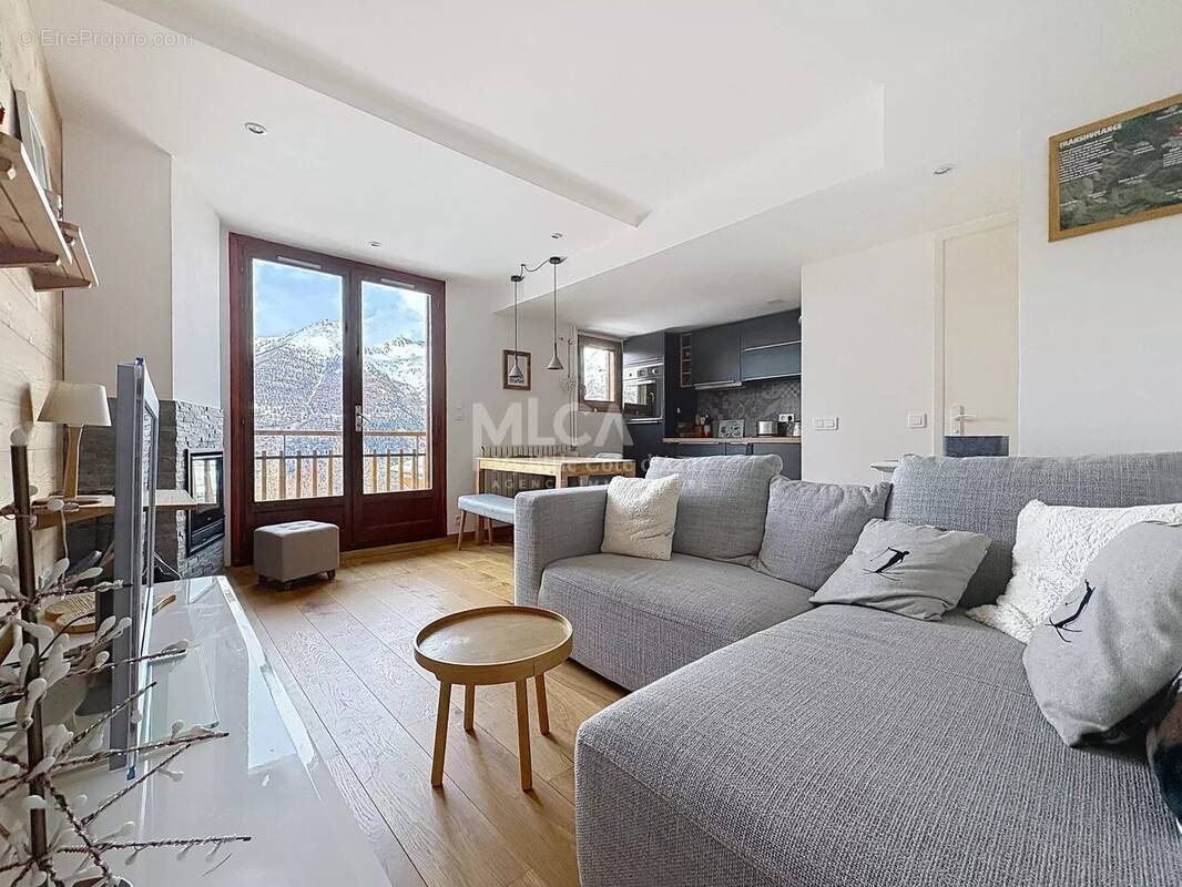 Appartement à SAINT-ETIENNE-DE-TINEE