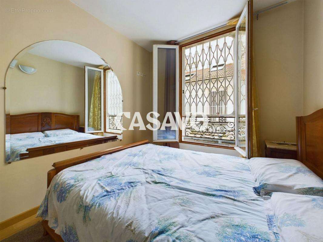 Appartement à PARIS-14E