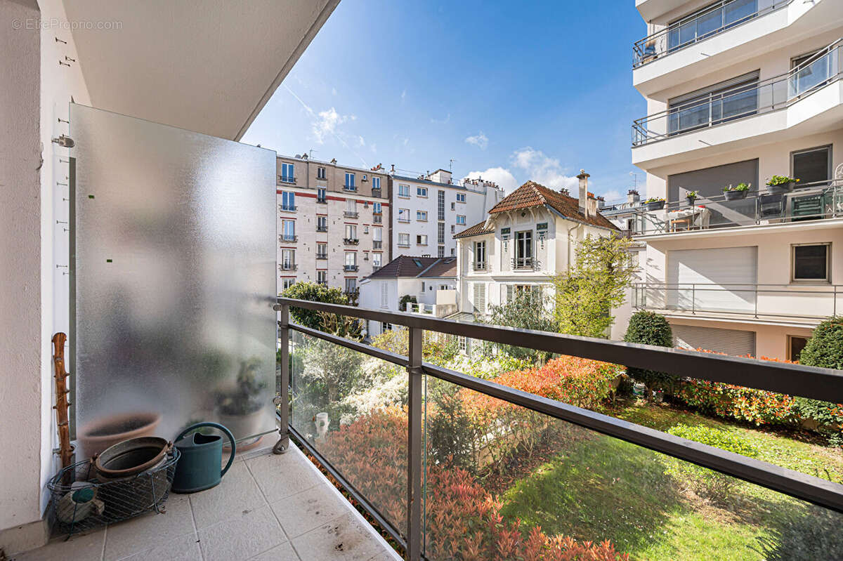 Appartement à PARIS-12E
