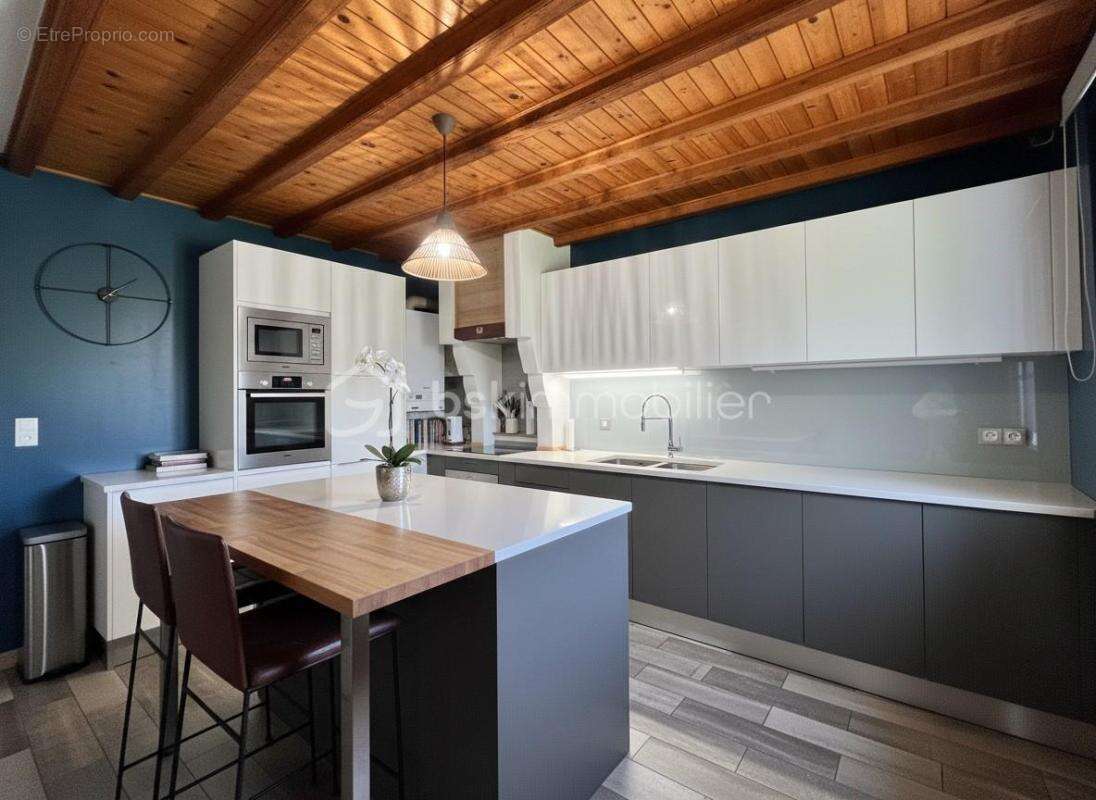 Maison à SAINT-ROMAIN-DE-COLBOSC