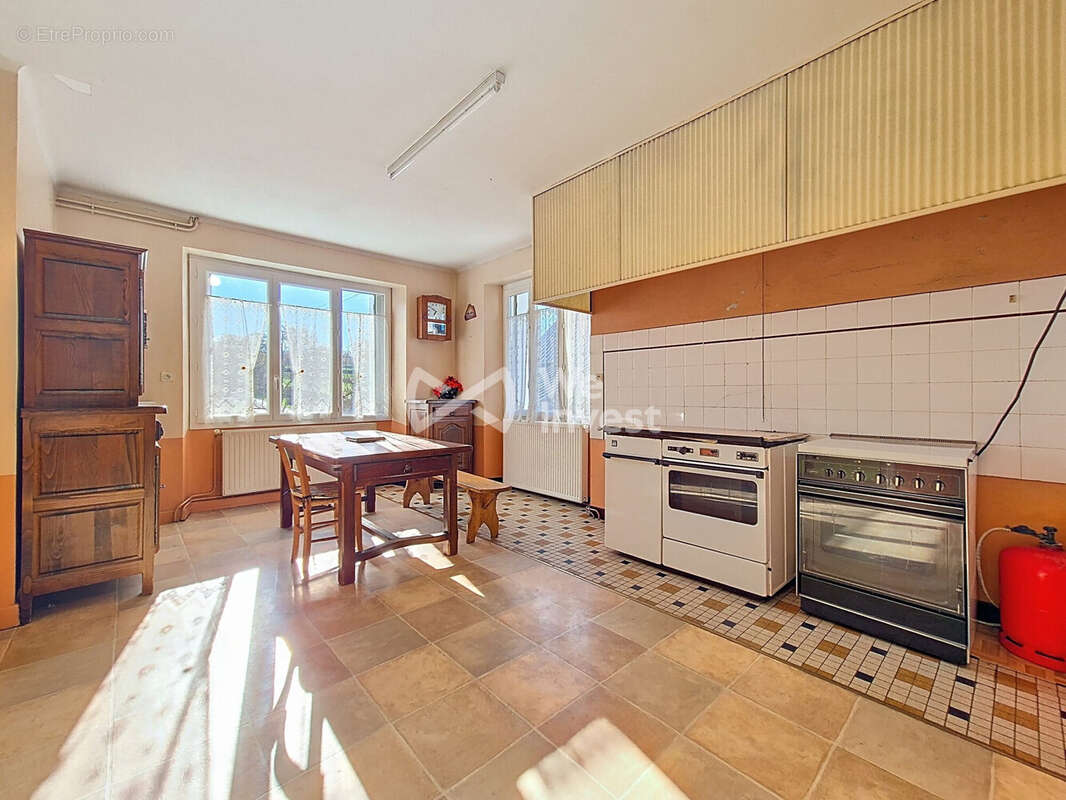 Maison à ANGLARS-SAINT-FELIX