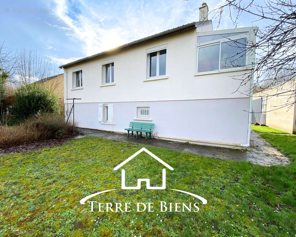 Maison à VIC-SUR-AISNE