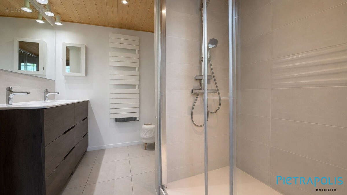Maison 126 m² à Taluyers  - photo 6
