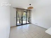 Appartement à LA ROQUETTE-SUR-SIAGNE