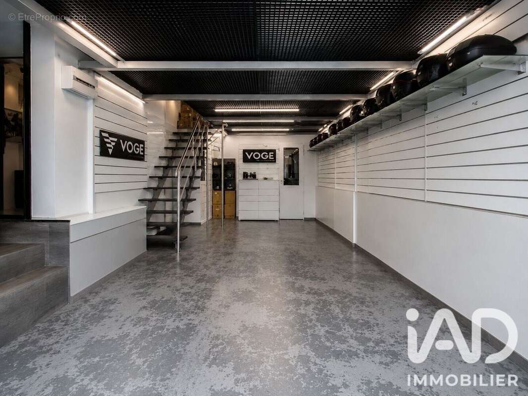 Commerce 335 m² à Nanterre  - photo 5