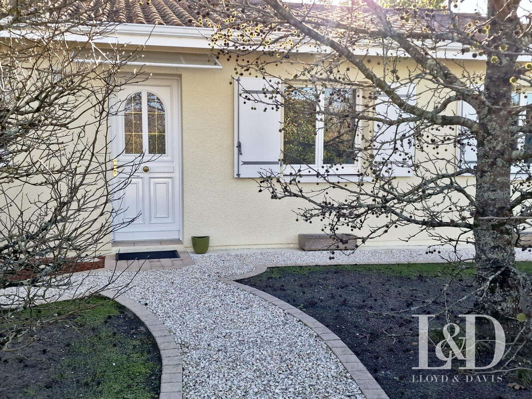 Maison à VILLENAVE-D'ORNON