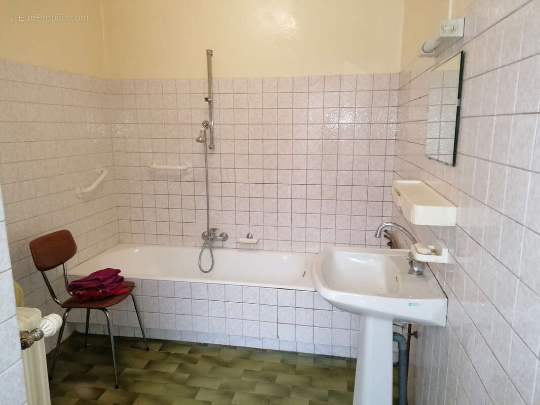 Maison à FOUGEROLLES