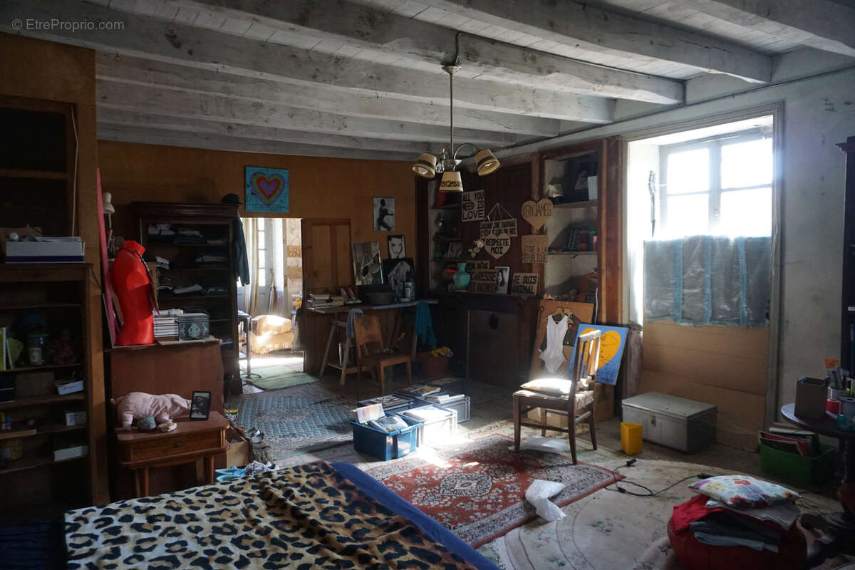 Maison à COMIAC