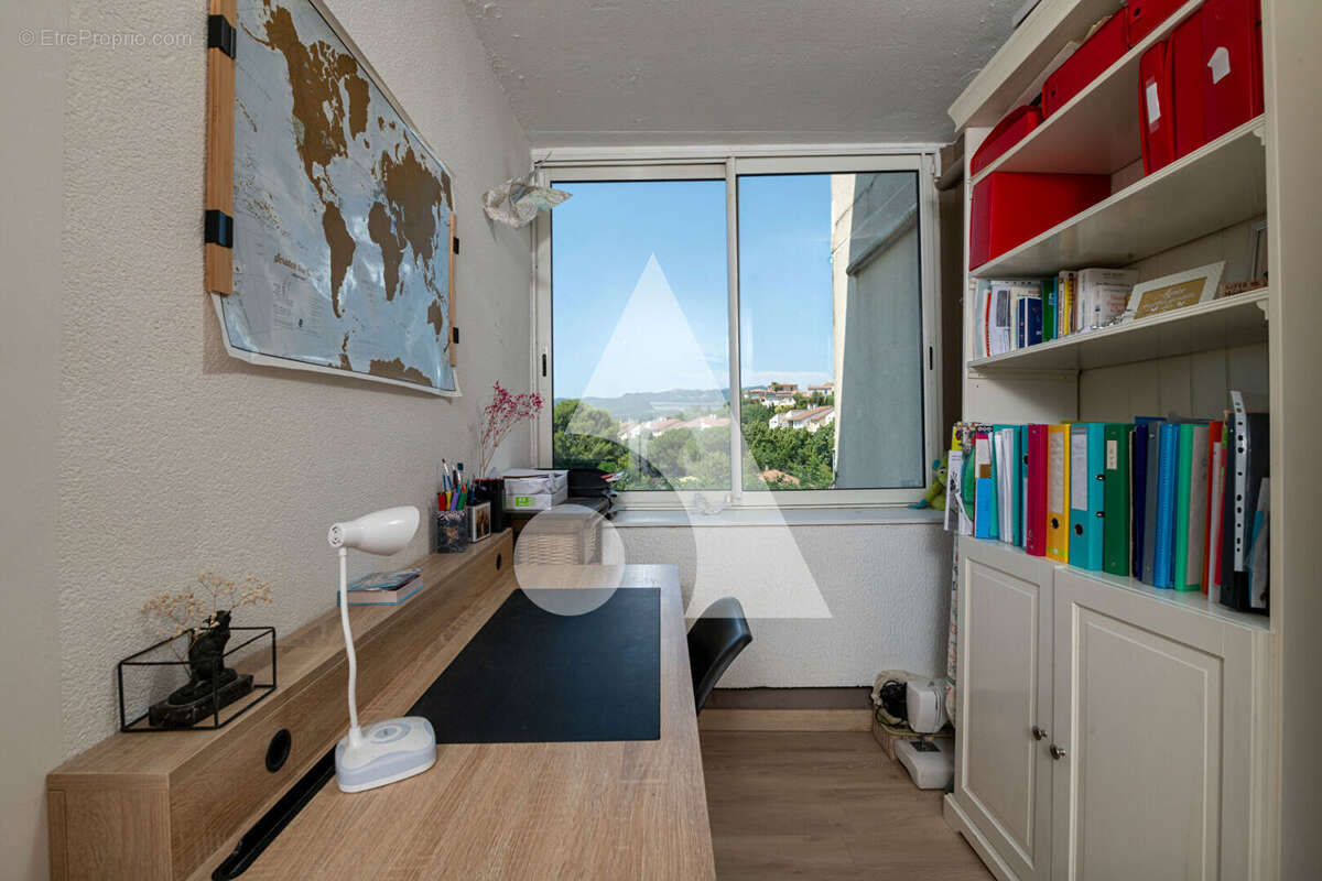 MARSEILLE 13e ? T4 traversant de 85,70 m² avec jardin privatif, terrasses et garage fermé - photo 14