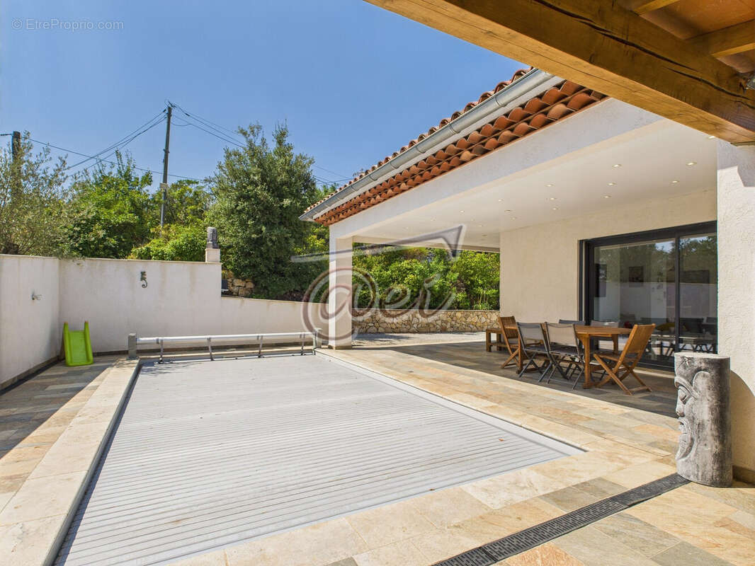Maison à BARJOLS