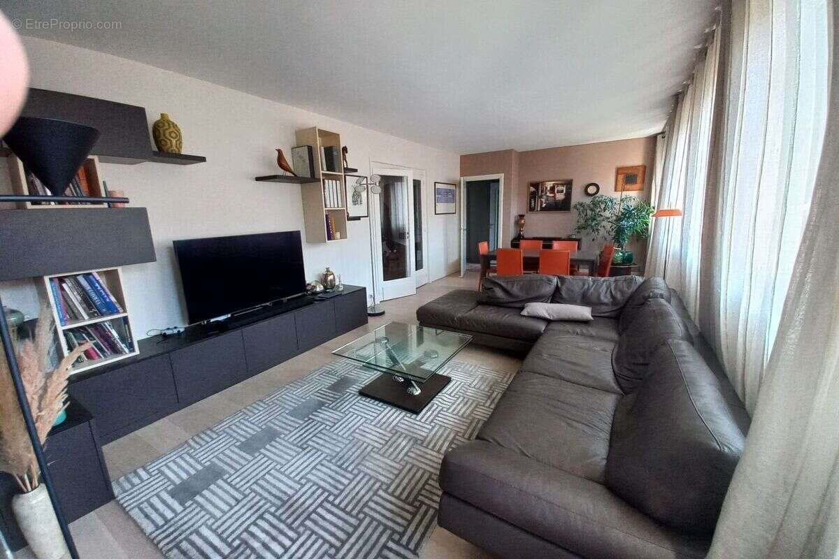 Appartement à PARIS-12E