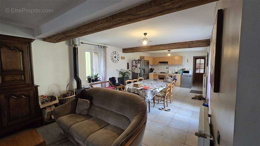 Maison à MONTVILLE