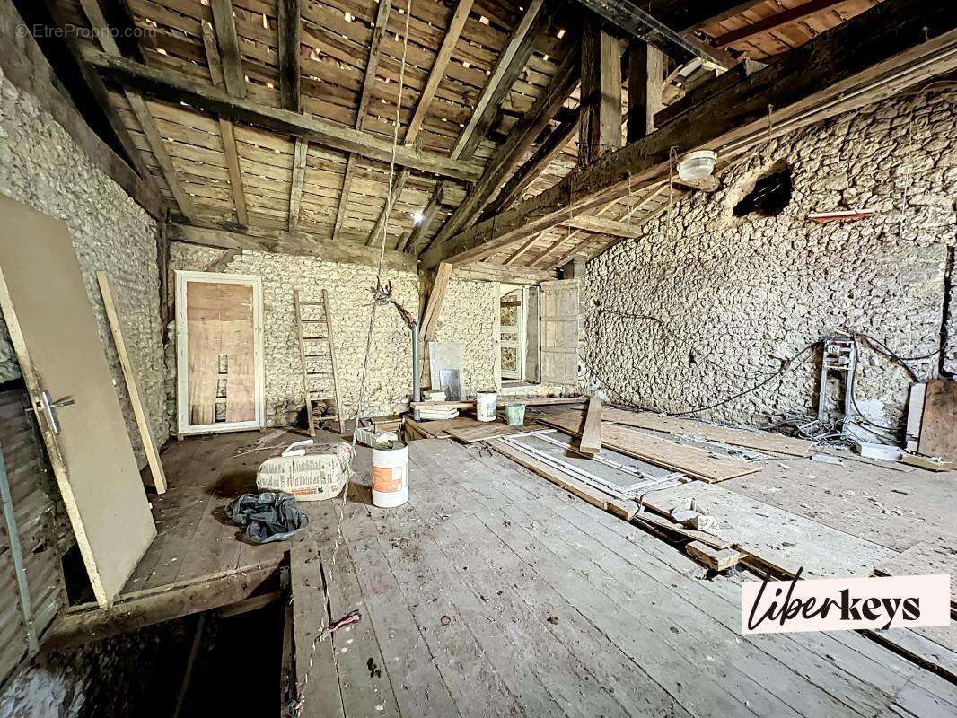 Maison à DEVIAT