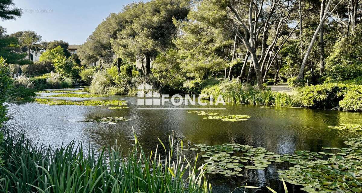Appartement à SIX-FOURS-LES-PLAGES