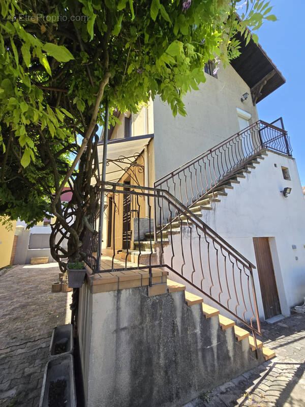 Maison à FONTAINE