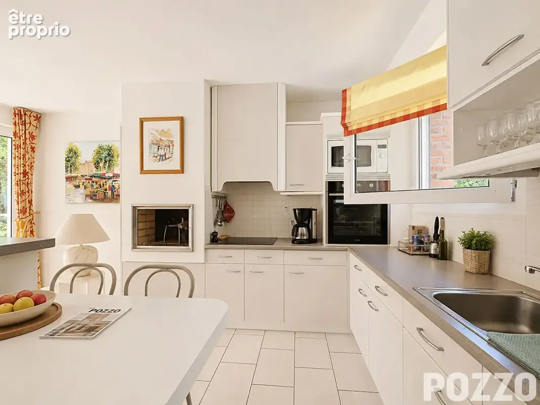A VENDRE- Maison 195m² - Piscine - SAINT-PAIR-SUR-MER (50380) - photo 8