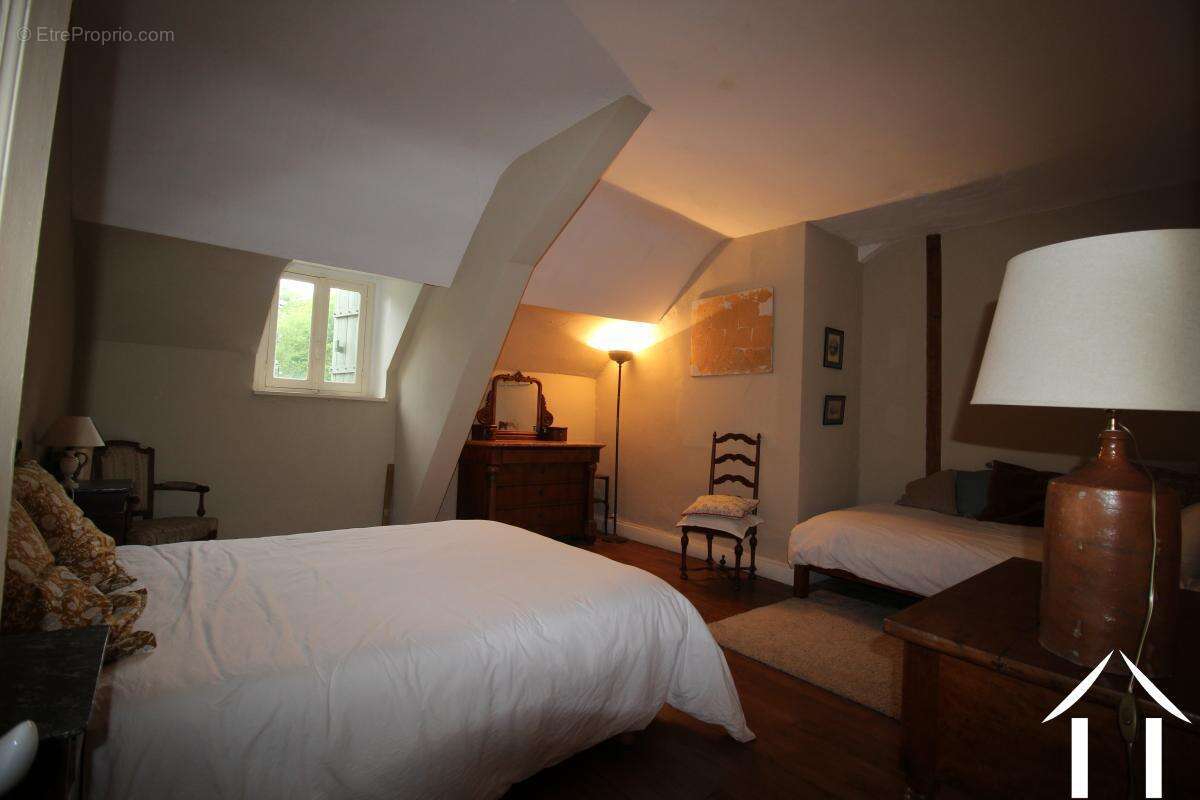 Maison à MENESTREAU