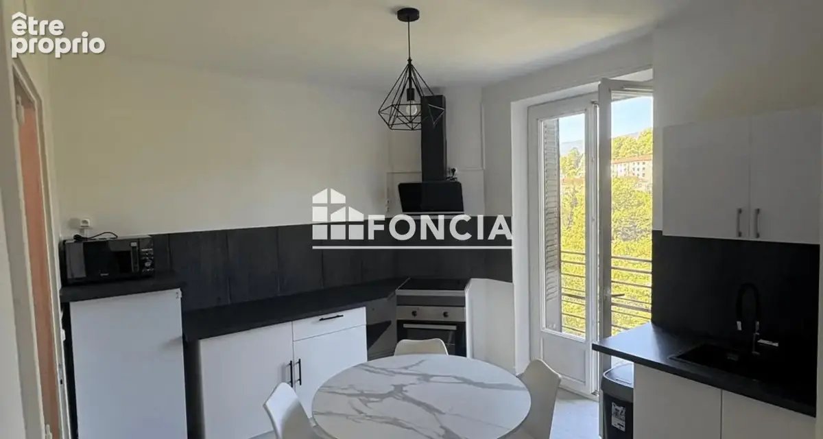 Photo Appartement à Bellegarde-Sur-Valserine au prix de 179 000€