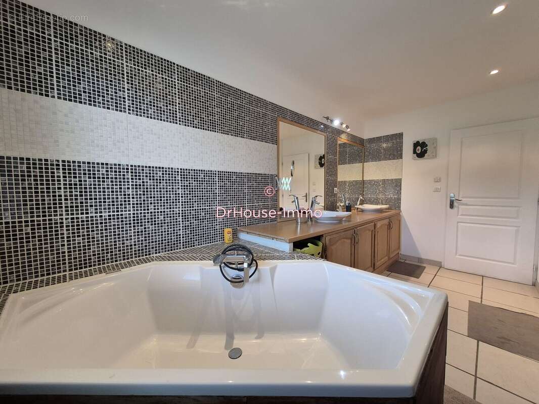 Maison à ANNEVILLE-SUR-SCIE