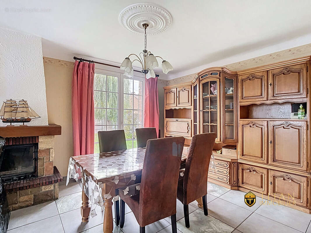 Maison 3 chambres, garage, jardin à Coudekerque-Branche - Titan Immobilier  - Maison à COUDEKERQUE-BRANCHE