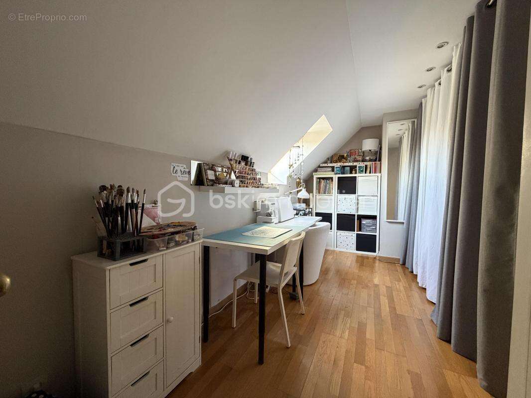 Maison à VERT-SAINT-DENIS