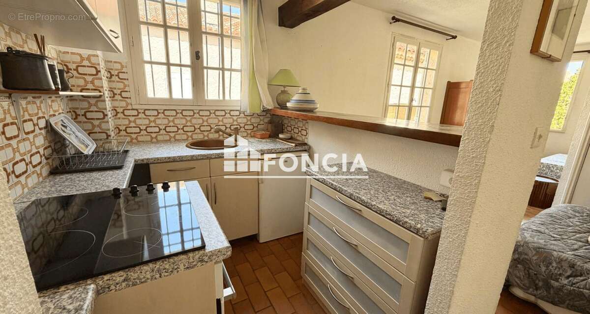 Appartement à SAINT-CYR-SUR-MER