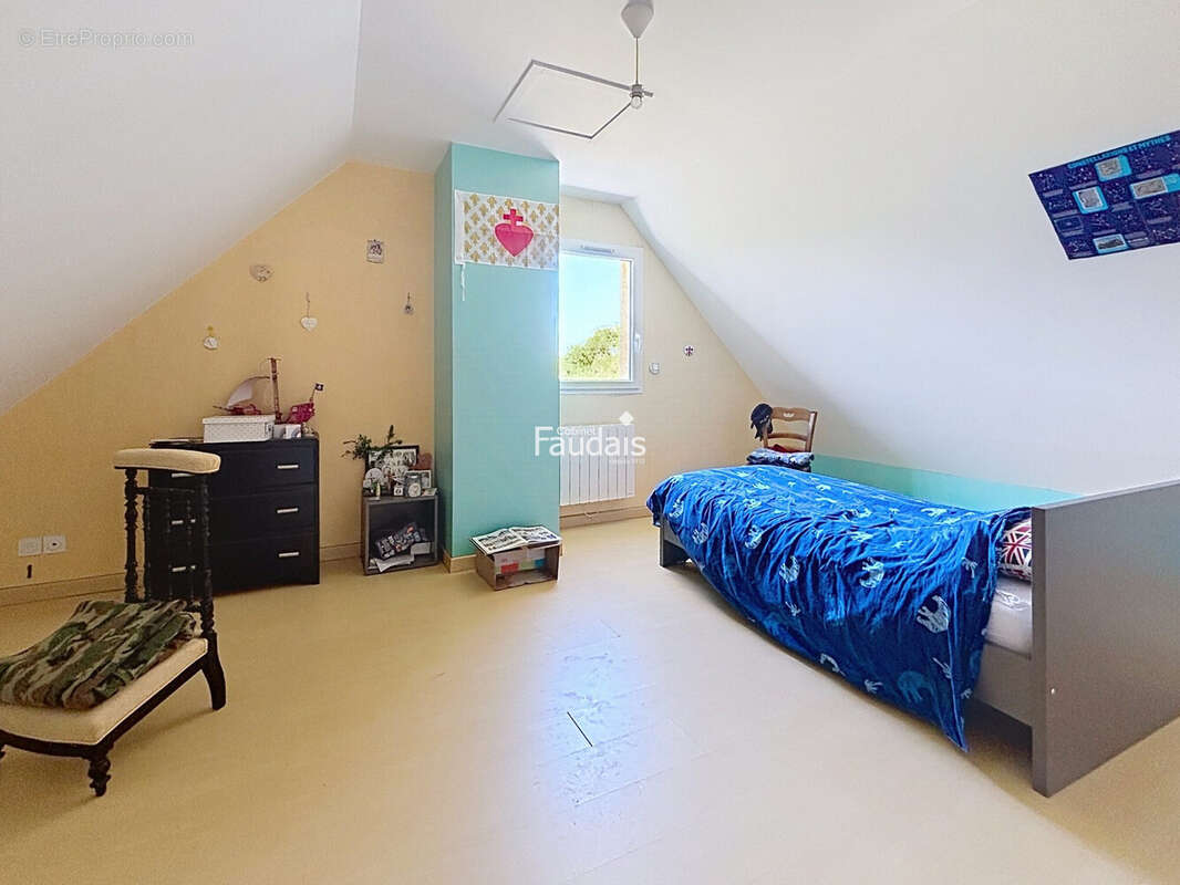 Maison 273 m² à Sainte-Mere-Eglise  - photo 8
