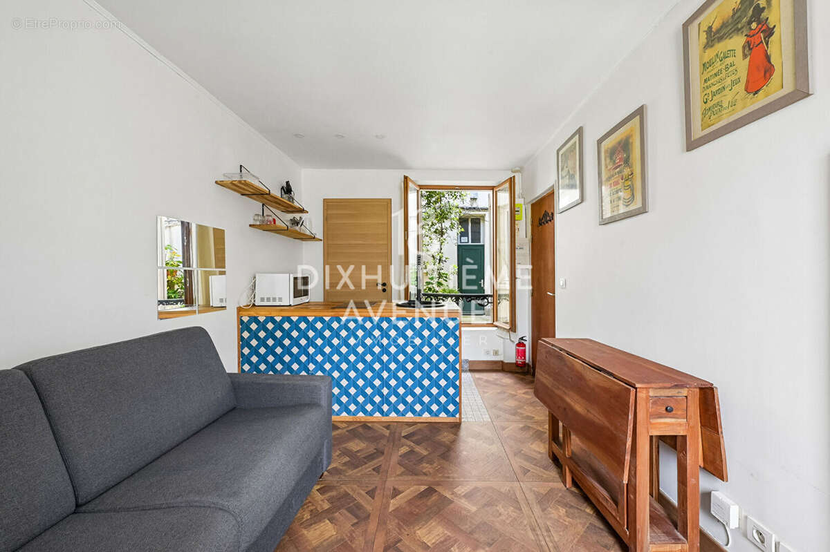 Appartement à PARIS-18E