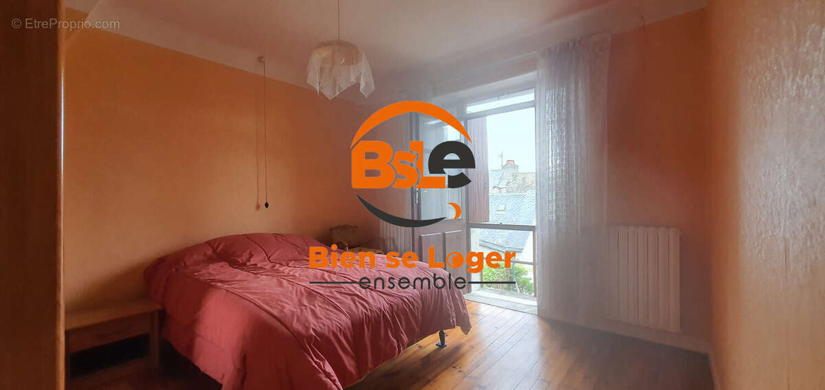 Maison à SAINT-CHELY-D&#039;APCHER