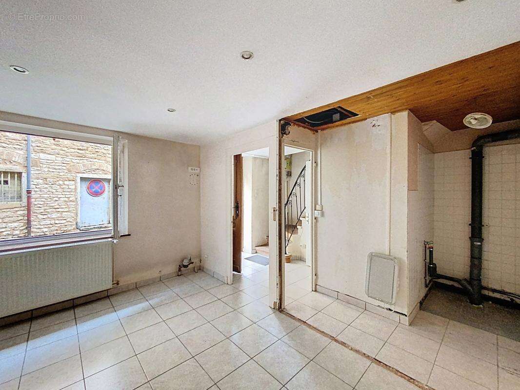 Maison à CHAZAY-D&#039;AZERGUES