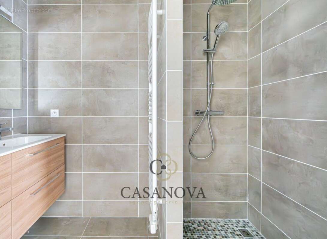 Maison contemporaine neuve à Aiguelongue Montpellier  136 m², jardin Sud-Ouest, double garage - photo 5