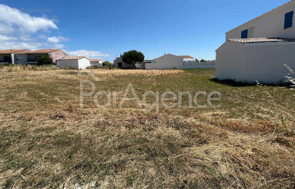 Photo Terrain à Saint-Palais-Sur-Mer au prix de 238 000€
