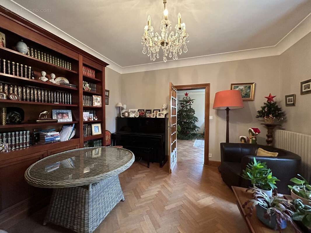 Maison à SAINT-PRIEST-TAURION