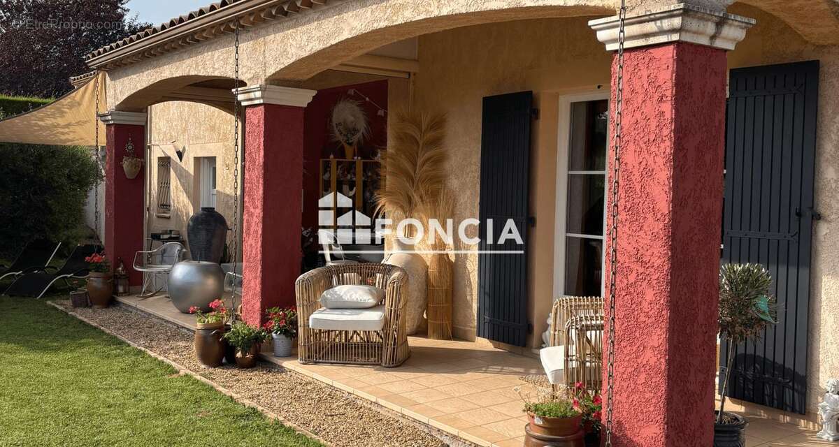 Coup de cœur ! Maison familiale 7 pièces de 201 m² avec piscine et grand garage à Forcalquier - photo 13