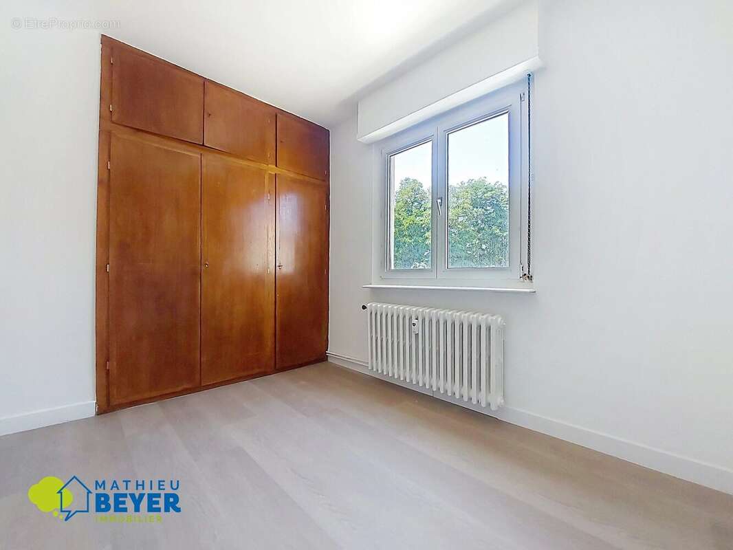 Schiltigheim T4 avec 2 garages et cave ! - photo 4