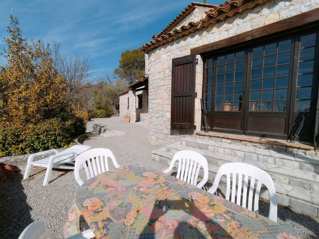 Maison à FAYENCE