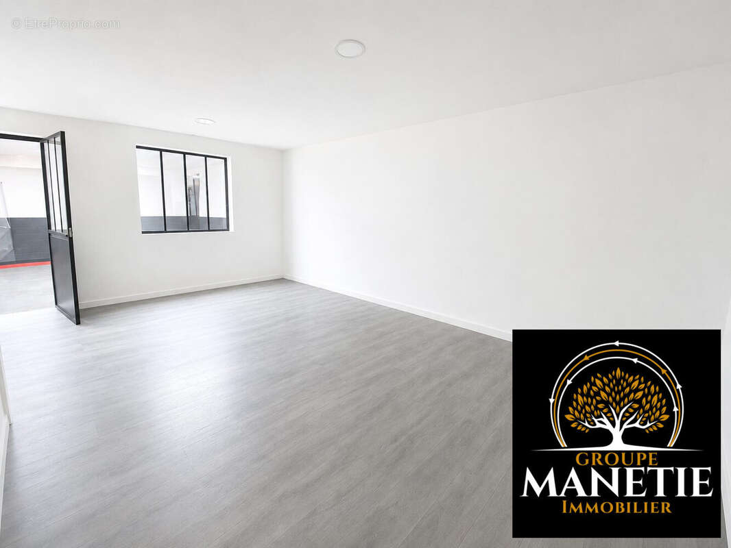 Commerce 263 m² à Dainville  - photo 4