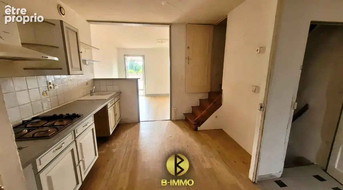 Maison 5 pièces 95 m² à vendre à Saint-Pierre-De-Boeuf (42520) - photo 5