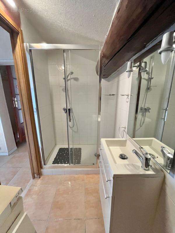 Appartement à MEZE