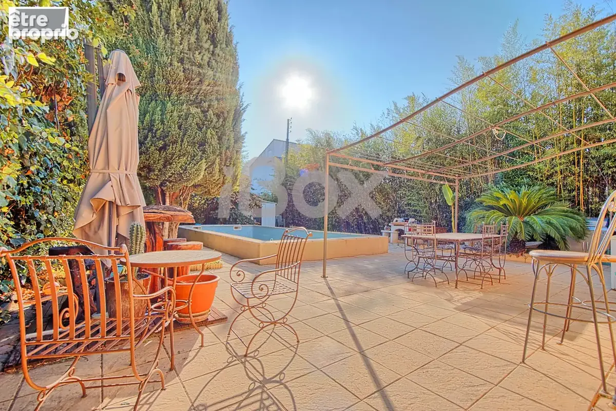 Exclusivité La Valette du Var, Villa d'environ 195m2 avec piscine sur belle parcelle de 580 m2 - photo 2