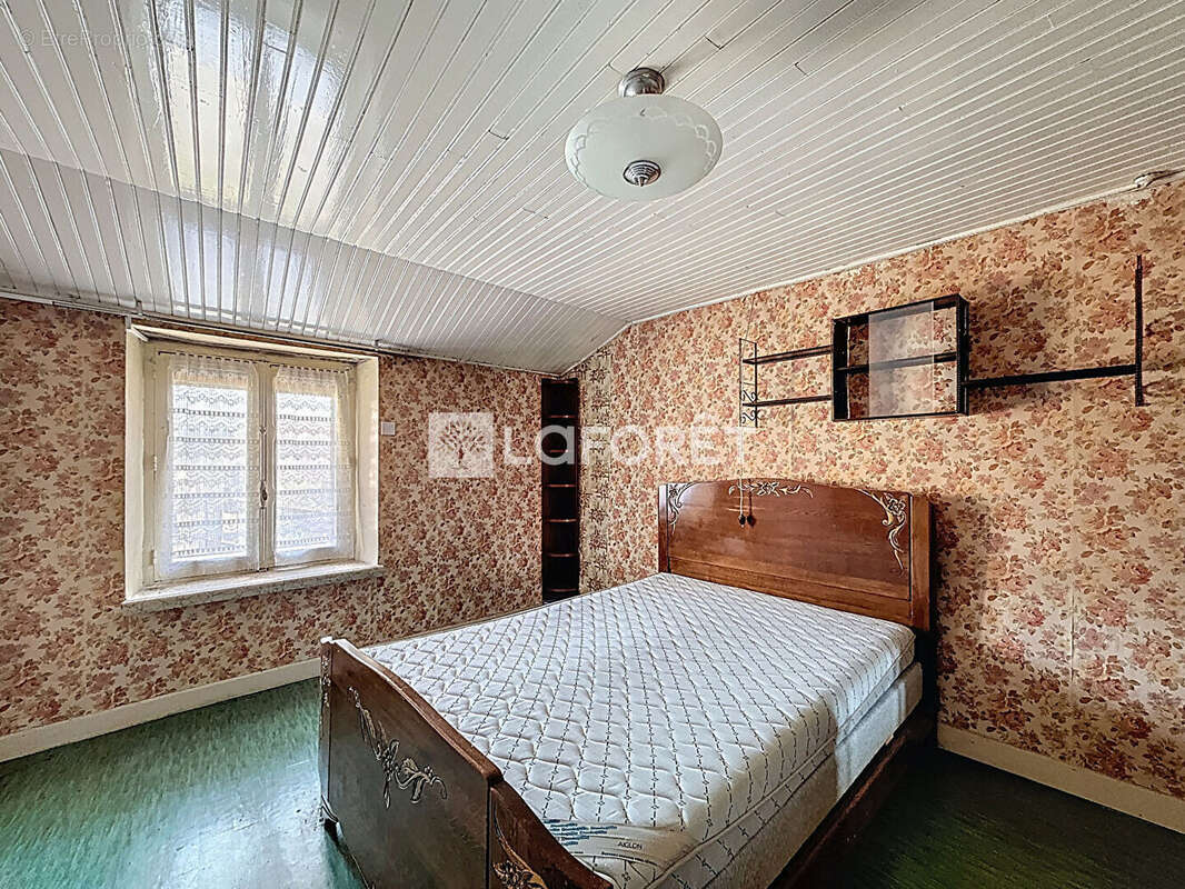 Maison à SAINT-MENGE